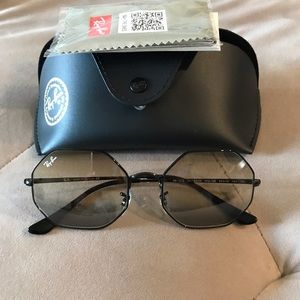 New authentic Ray ban